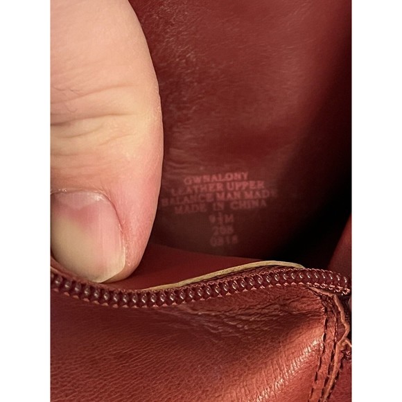 Guess WomenNalony Dark Red Western Booties 9.5 Medium Mid Block Heel Pre owned. - Picture 12 of 12
